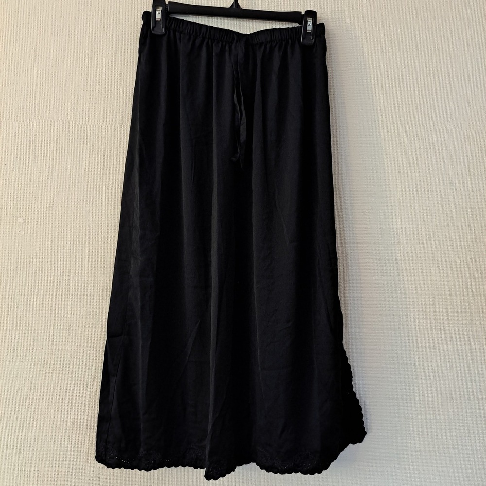 Universal Thread‎ Midi Skirt Womens S Black NEW Eyelet Scallop Hem 1042-280-B45